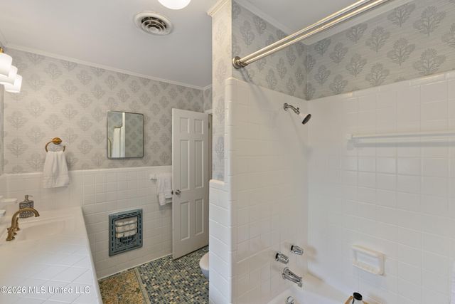 2010 Adeline Street, Hattiesburg, MS 39401