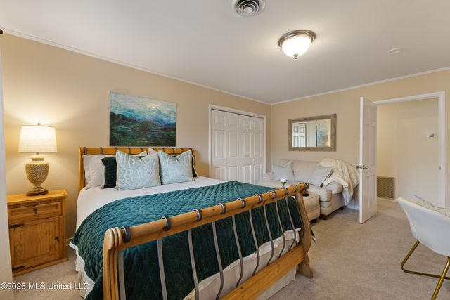 2010 Adeline Street, Hattiesburg, MS 39401