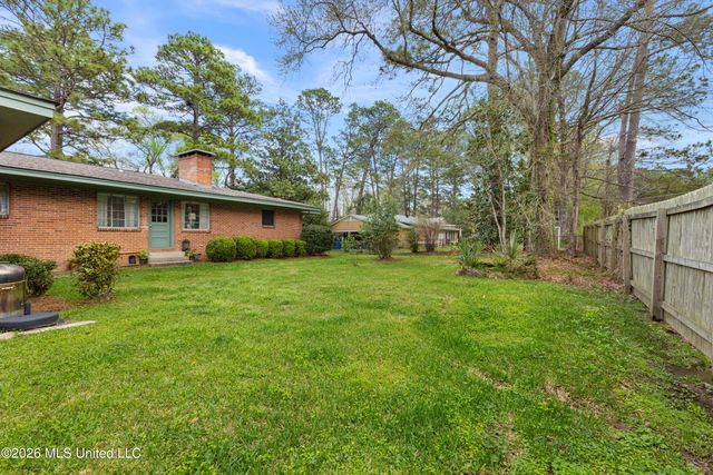 2010 Adeline Street, Hattiesburg, MS 39401