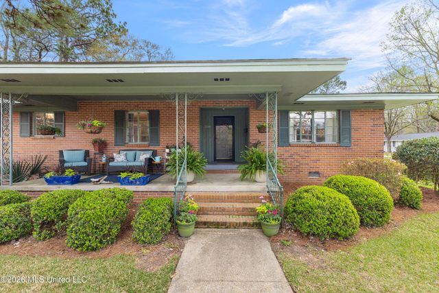 2010 Adeline Street, Hattiesburg, MS 39401