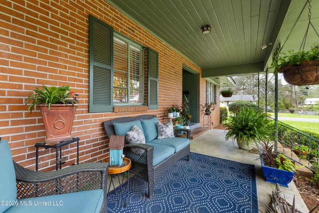 2010 Adeline Street, Hattiesburg, MS 39401