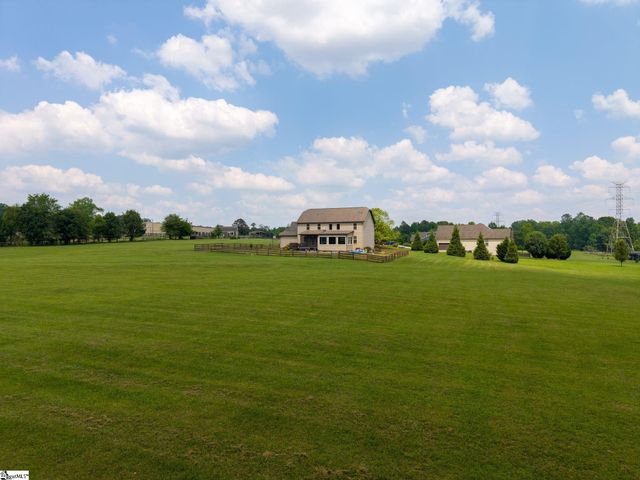 26 Fancy Lane, Travelers Rest, SC 29690