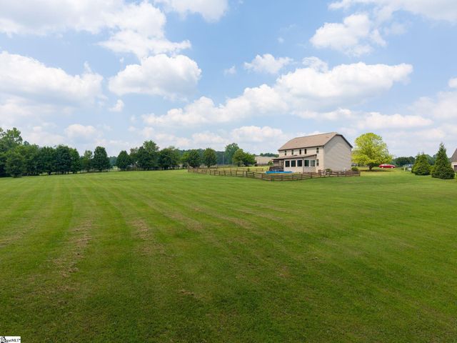 26 Fancy Lane, Travelers Rest, SC 29690