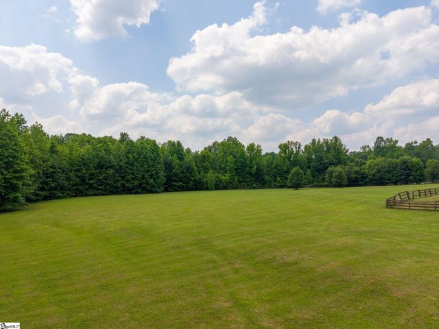 26 Fancy Lane, Travelers Rest, SC 29690