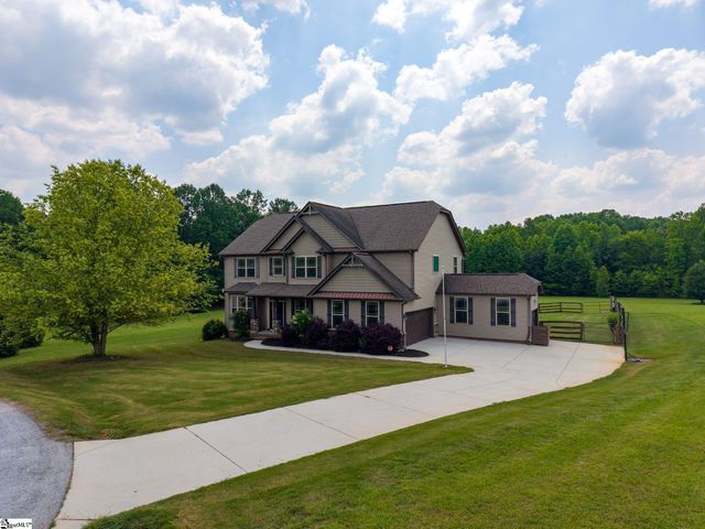 26 Fancy Lane, Travelers Rest, SC 29690