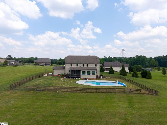 26 Fancy Lane, Travelers Rest, SC 29690