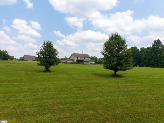 26 Fancy Lane, Travelers Rest, SC 29690