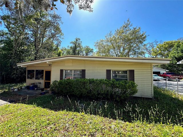 6013 IDLE A WHILE CIRCLE, Dade City, FL 33523