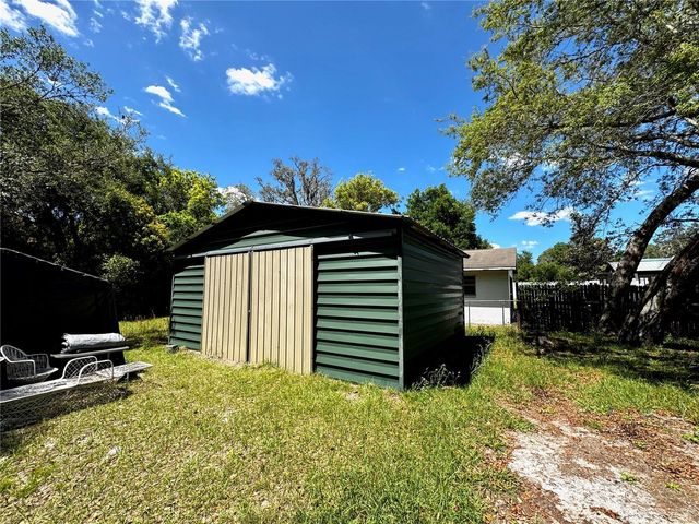6013 IDLE A WHILE CIRCLE, Dade City, FL 33523