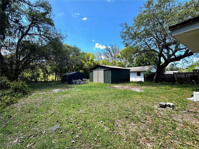 6013 IDLE A WHILE CIRCLE, Dade City, FL 33523