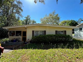 6013 IDLE A WHILE CIRCLE, Dade City, FL 33523