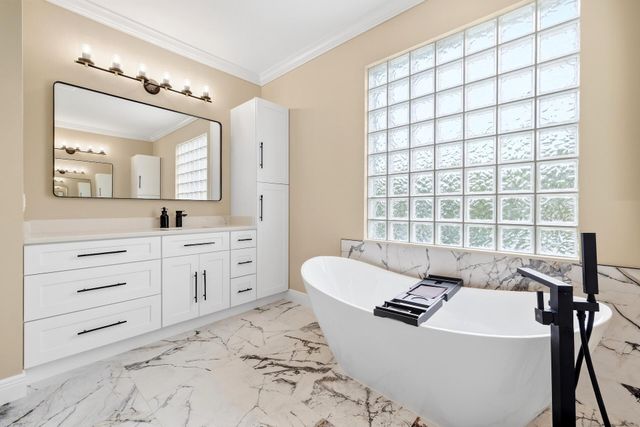 1261 BEACON Circle, Wellington, FL 33414