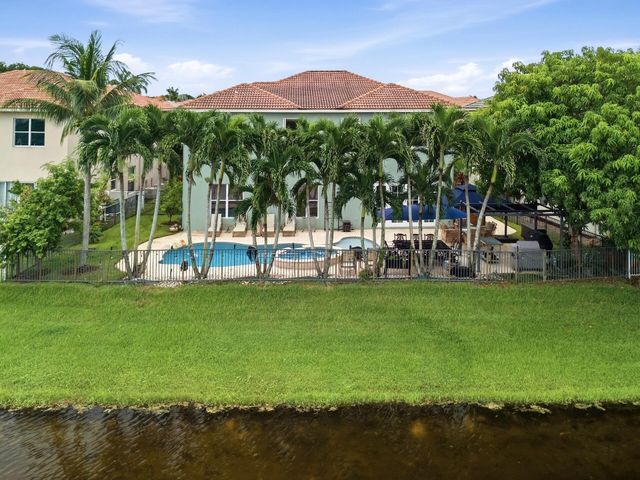 1261 BEACON Circle, Wellington, FL 33414