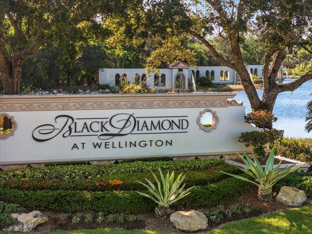 1261 BEACON Circle, Wellington, FL 33414