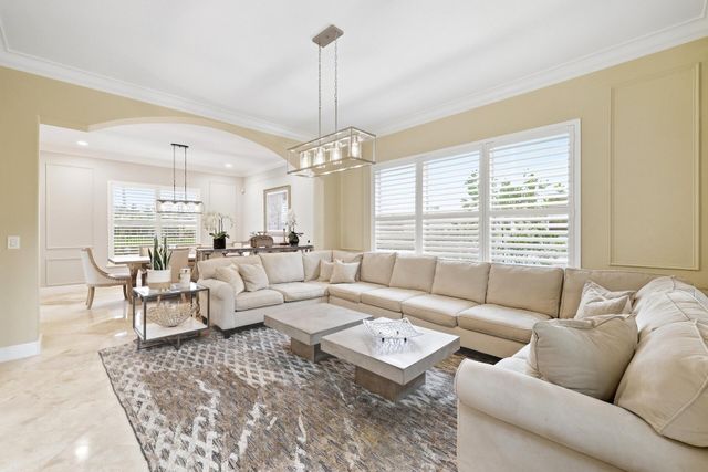 1261 BEACON Circle, Wellington, FL 33414
