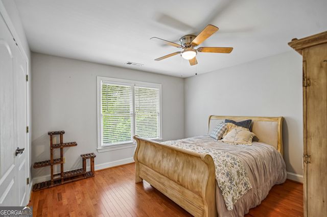 9395 Edgewater Drive, Gainesville, GA 30506