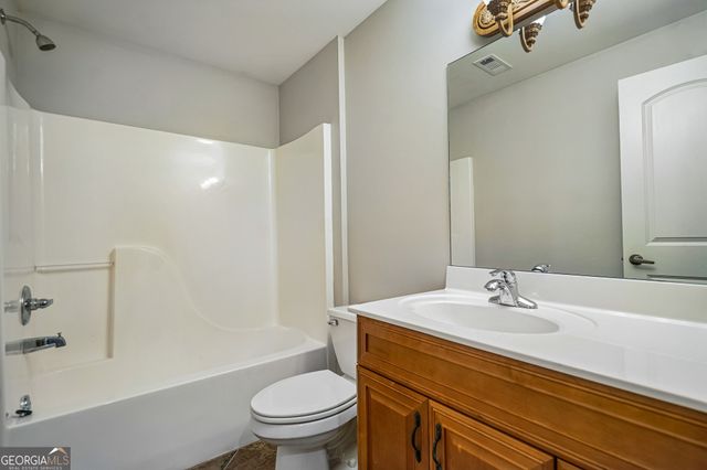 9395 Edgewater Drive, Gainesville, GA 30506