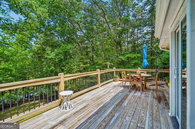 9395 Edgewater Drive, Gainesville, GA 30506