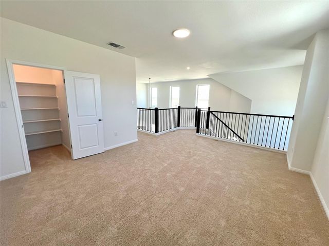338 Dogvane CIR, Kyle, TX 78640