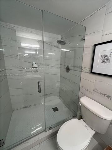 2301 Collins Avenue 326, Miami Beach, FL 33139