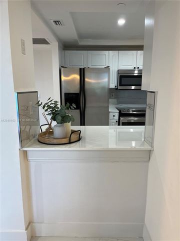 2301 Collins Avenue 326, Miami Beach, FL 33139