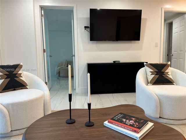 2301 Collins Avenue 326, Miami Beach, FL 33139