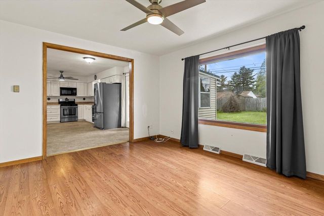 2286 Wood DRIVE, Beloit, WI 53511