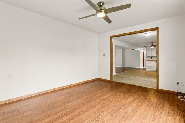 2286 Wood DRIVE, Beloit, WI 53511