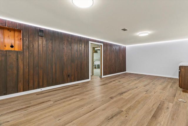 2286 Wood DRIVE, Beloit, WI 53511