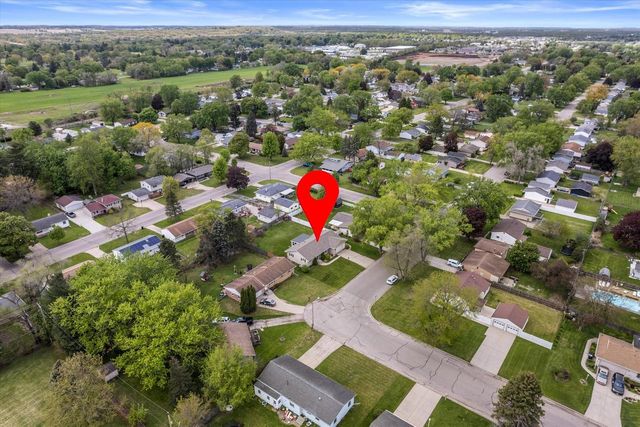 2286 Wood DRIVE, Beloit, WI 53511