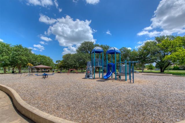 8008 Tonkinese DR, Round Rock, TX 78681