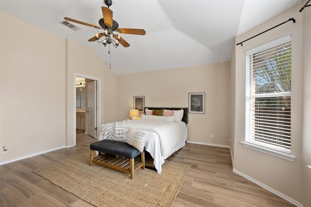 8008 Tonkinese DR, Round Rock, TX 78681