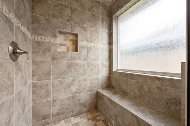 8008 Tonkinese DR, Round Rock, TX 78681