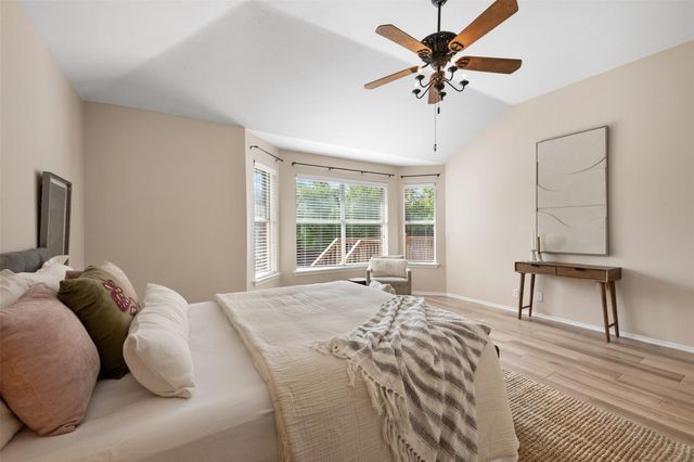 8008 Tonkinese DR, Round Rock, TX 78681