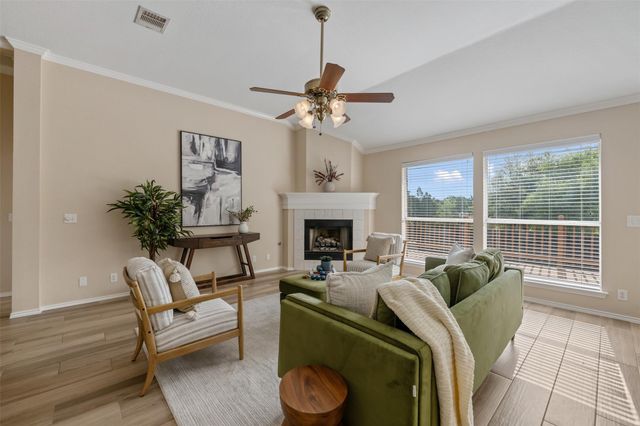 8008 Tonkinese DR, Round Rock, TX 78681