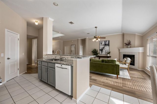 8008 Tonkinese DR, Round Rock, TX 78681