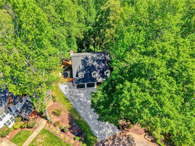 105 Summer Creek Court, Greer, SC 29650