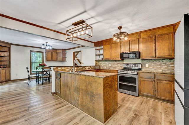 105 Summer Creek Court, Greer, SC 29650