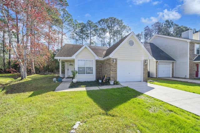 3040 Yorktown Circle, Fort Walton Beach, FL 32547