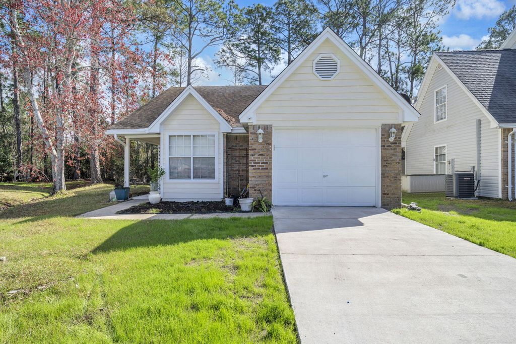 3040 Yorktown Circle, Fort Walton Beach, FL 32547