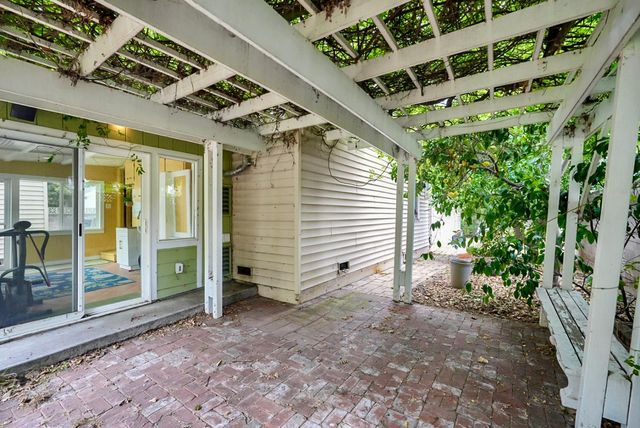 1320 Holly Dr, Tracy, CA 95376