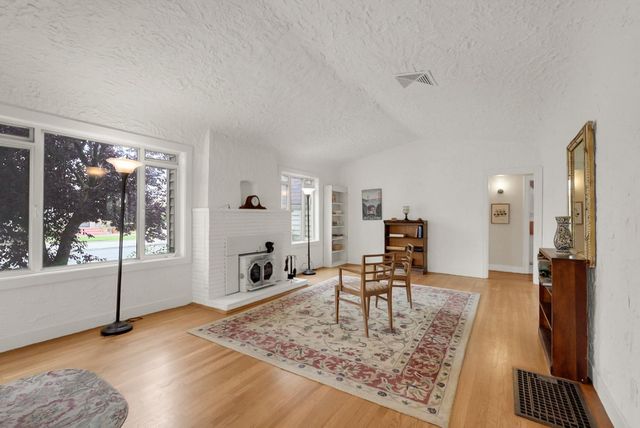 1320 Holly Dr, Tracy, CA 95376