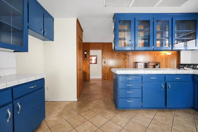 1320 Holly Dr, Tracy, CA 95376
