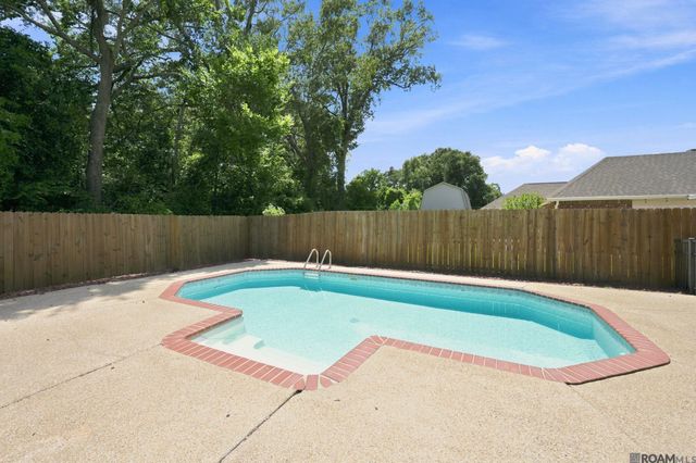 39359 Meadowbrook Ave, Prairieville, LA 70769