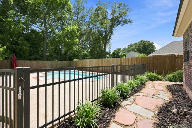 39359 Meadowbrook Ave, Prairieville, LA 70769