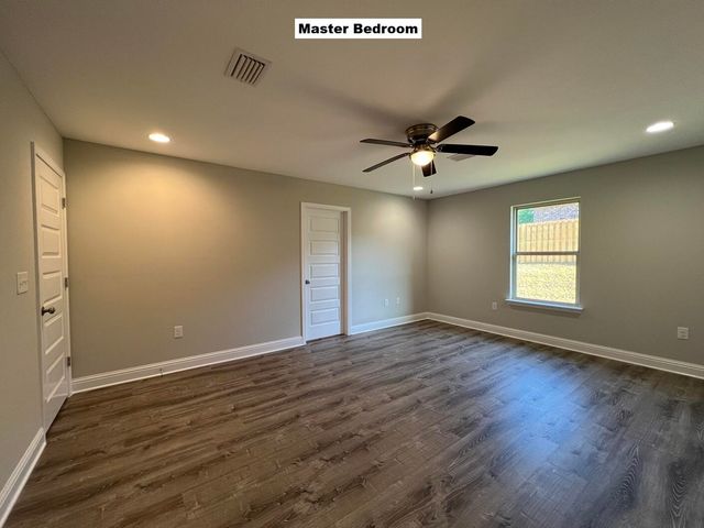 445 Scooter Cove, Crestview, FL 32539