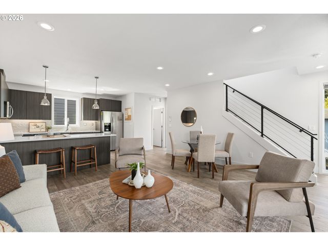 7204 Se STEELE St, Portland, OR 97206