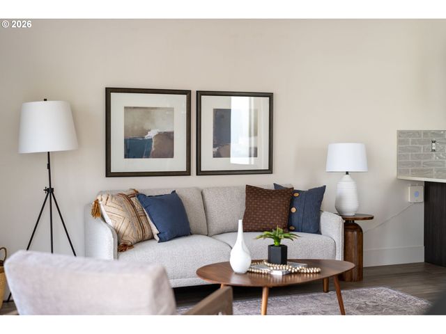 7204 Se STEELE St, Portland, OR 97206