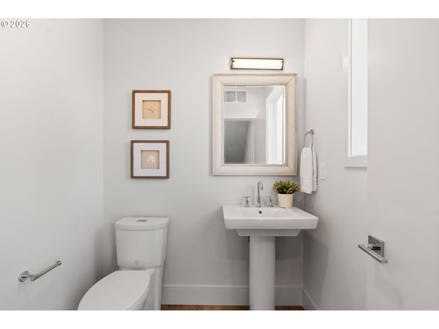 7204 Se STEELE St, Portland, OR 97206