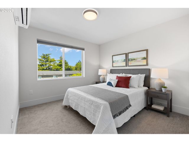 7204 Se STEELE St, Portland, OR 97206